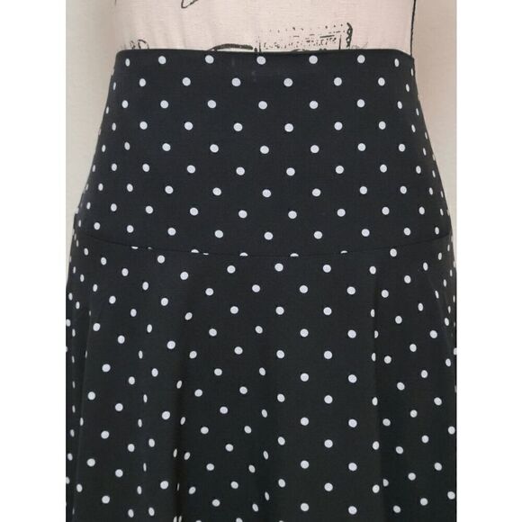 🖤🤍 WHITE HOUSE BLACK MARKET Polka Dot Print Soft Midi Skirt NWT SIZE 4 - Picture 3 of 10